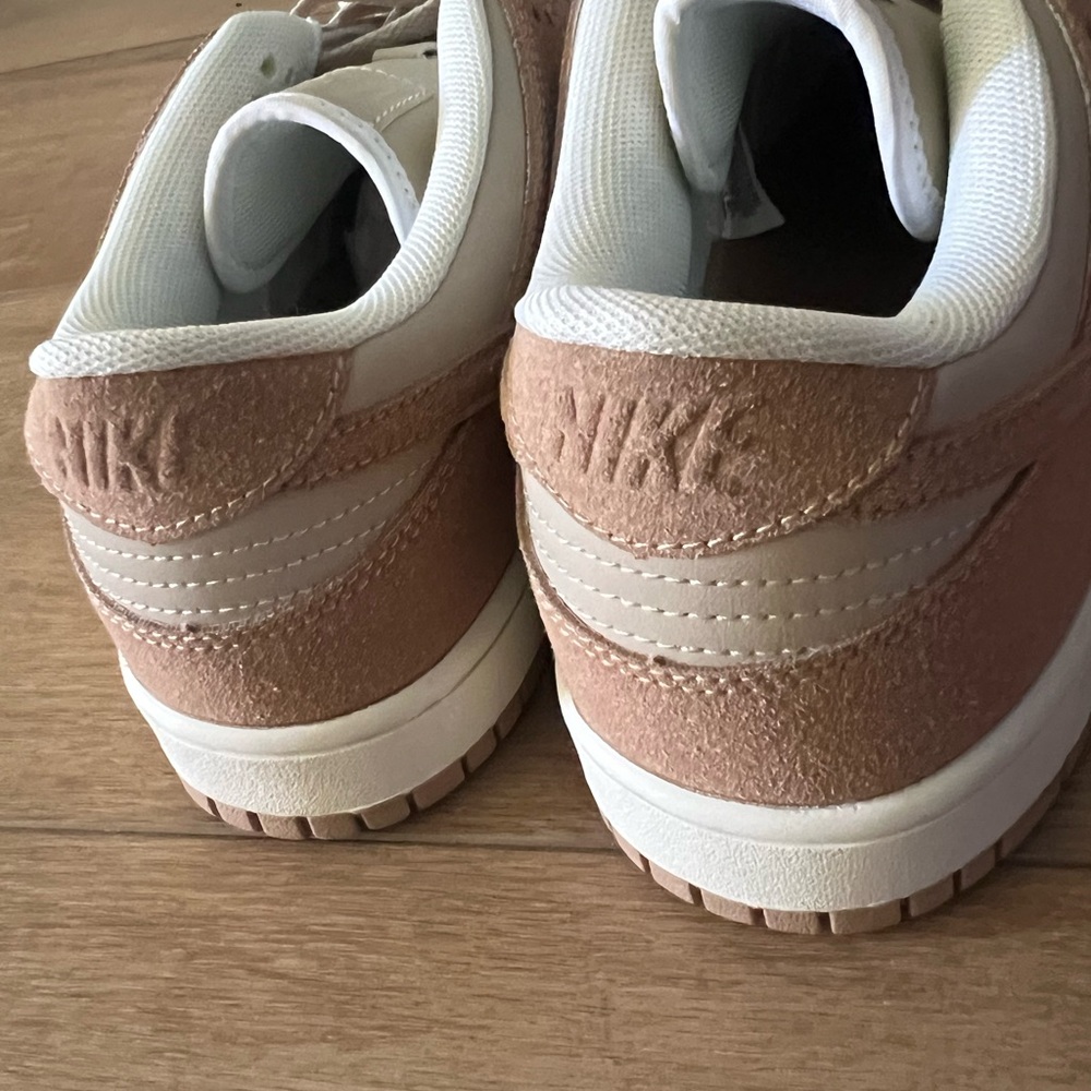 Nike Dunks Tan Suede and Cream Dunks Men’s 8 Women’s 10 NWOT - Picture 2 of 7